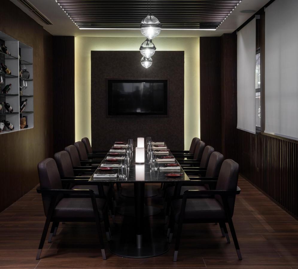 Fili Hotel At Nustar سيبو المظهر الخارجي الصورة