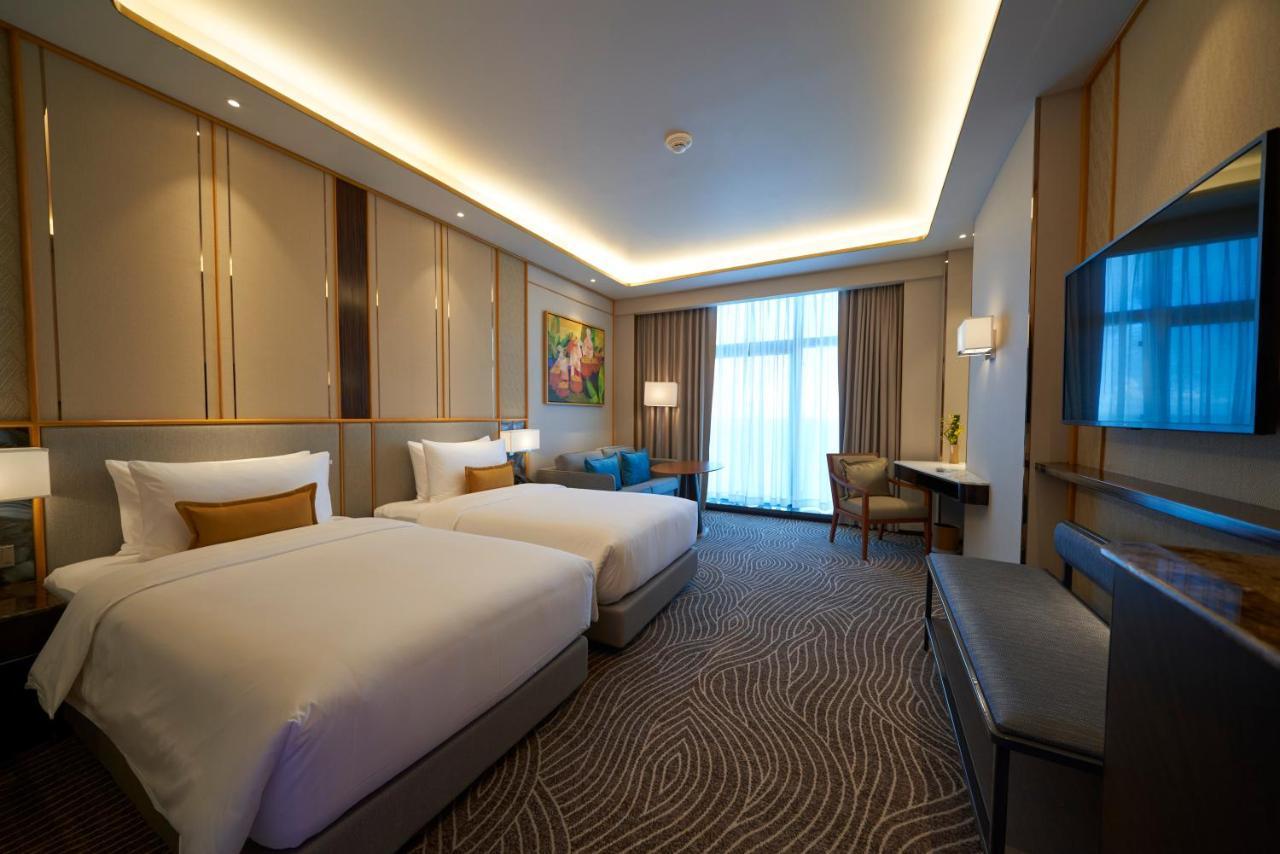 Fili Hotel At Nustar سيبو المظهر الخارجي الصورة