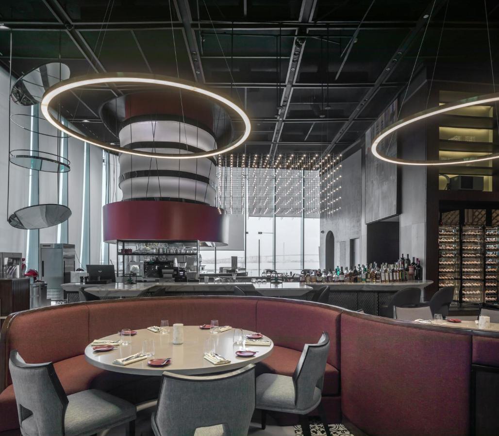 Fili Hotel At Nustar سيبو المظهر الخارجي الصورة