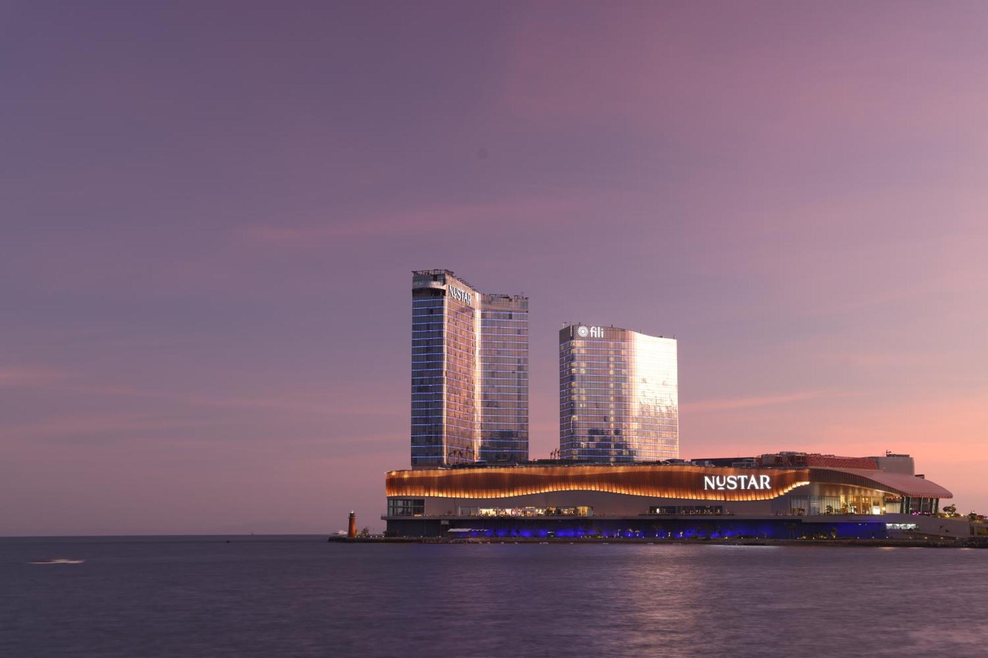 Fili Hotel At Nustar سيبو المظهر الخارجي الصورة